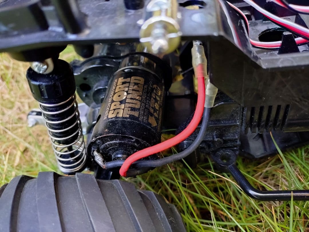 値下げしました!　タミヤ　ランチボックス　サーボ　モーター付　ラジコン