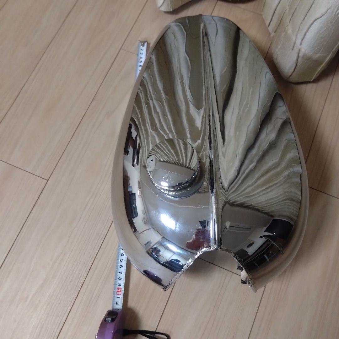 にょす ボンネビルタンク クロームメッキ仕上げ