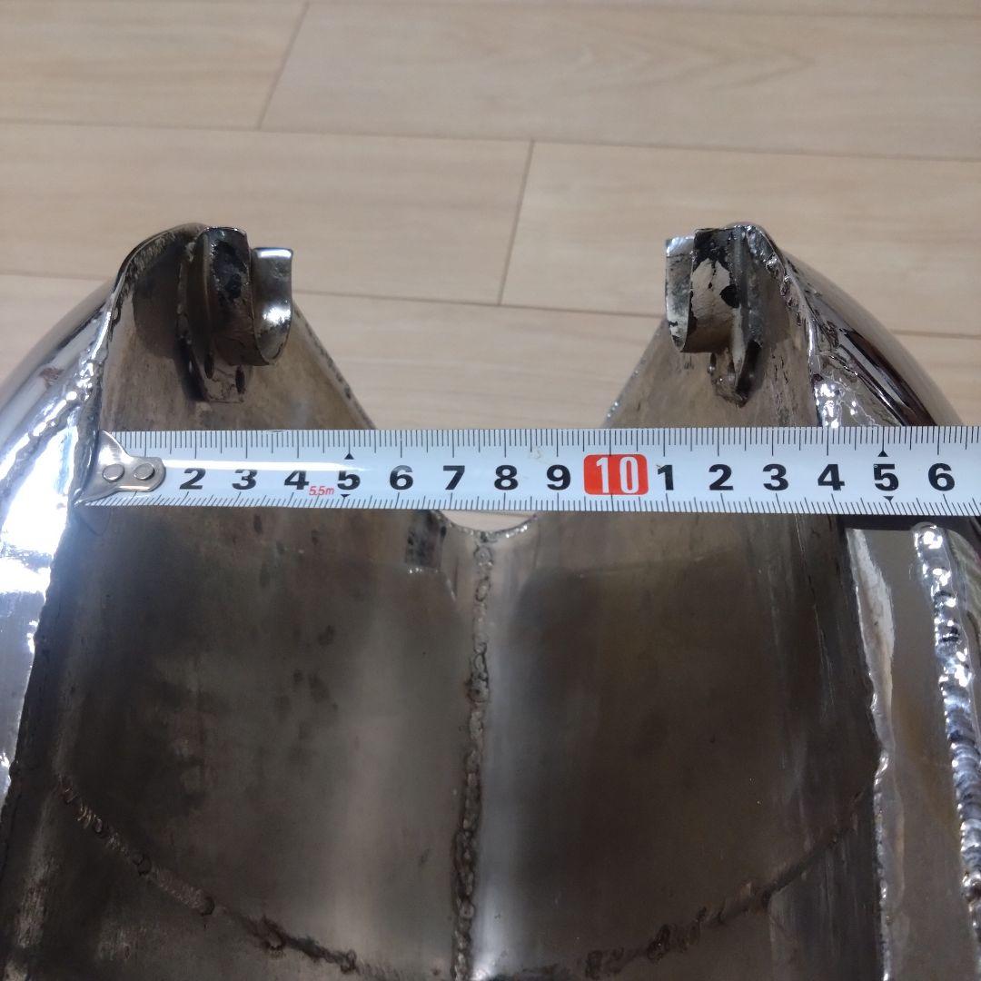 にょす ボンネビルタンク クロームメッキ仕上げ