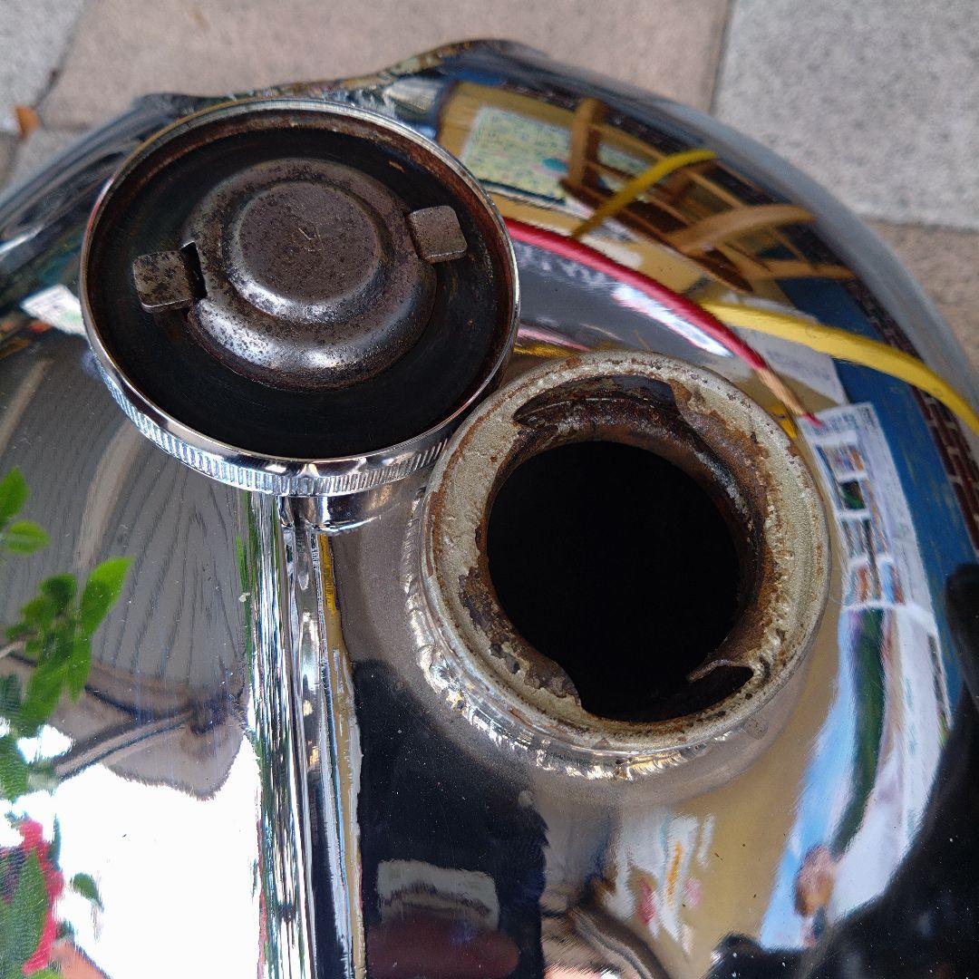 にょす ボンネビルタンク クロームメッキ仕上げ