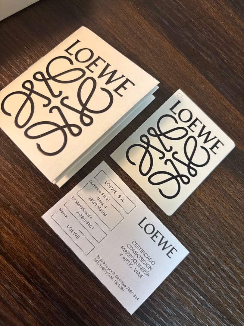 LOEWE ロエベ キーケース リピートアナグラム　ベージュ
