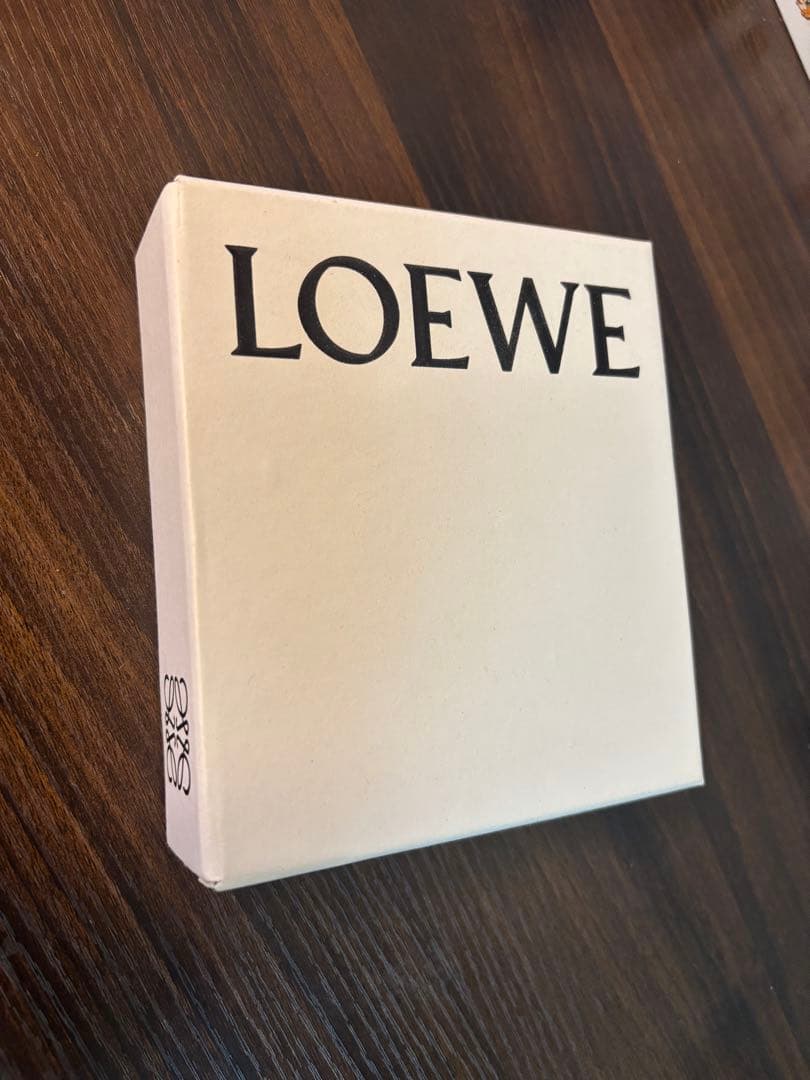 LOEWE ロエベ キーケース リピートアナグラム　ベージュ
