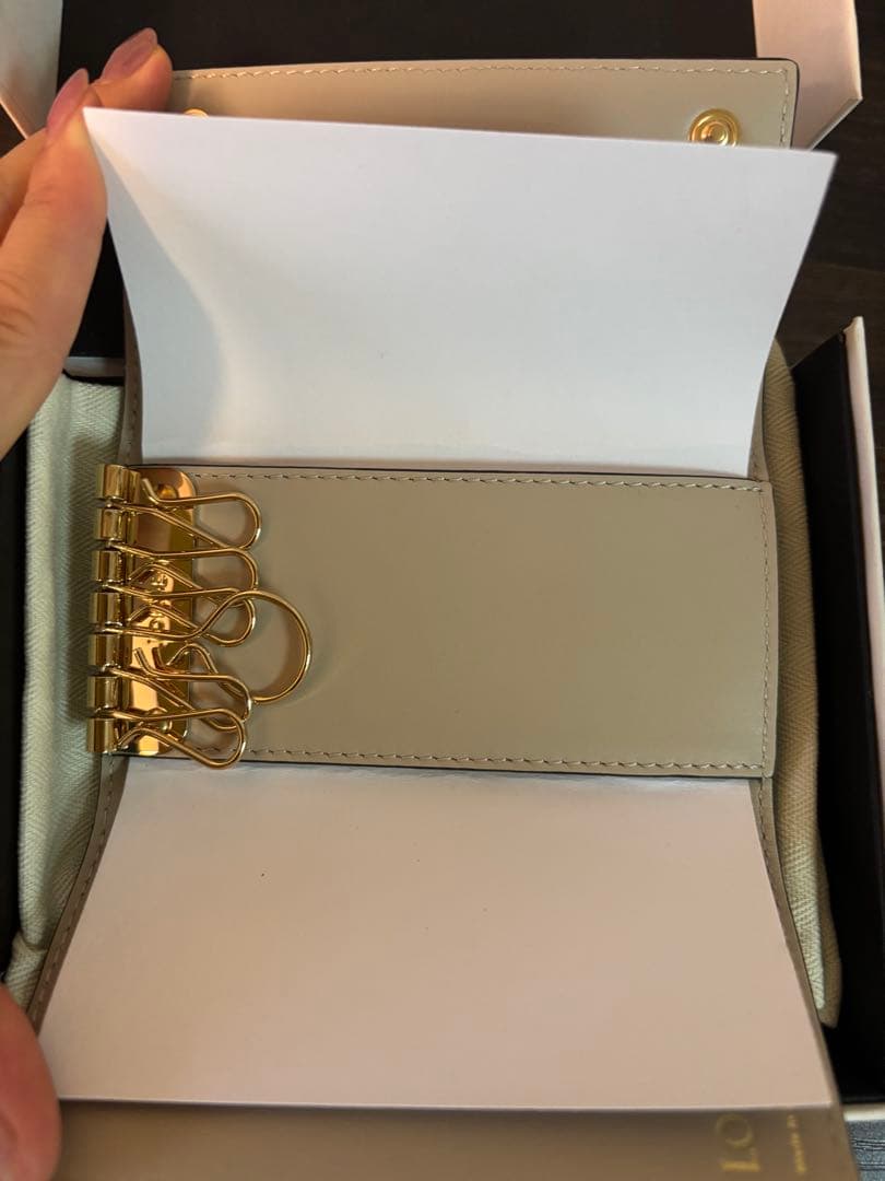 LOEWE ロエベ キーケース リピートアナグラム　ベージュ