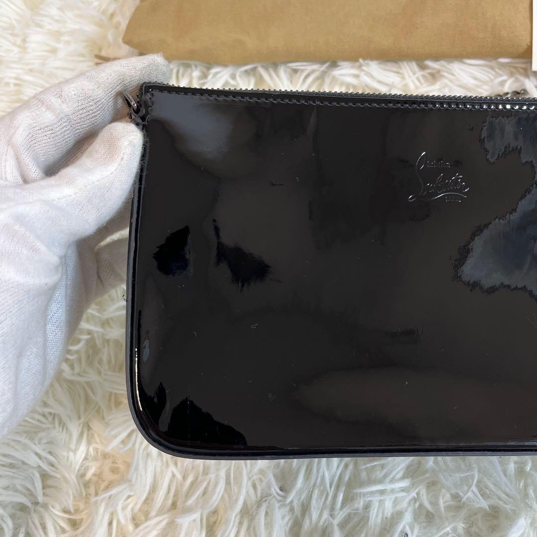 クリスチャンルブタン　チェーンショルダーバッグ　黒　エナメル　花柄