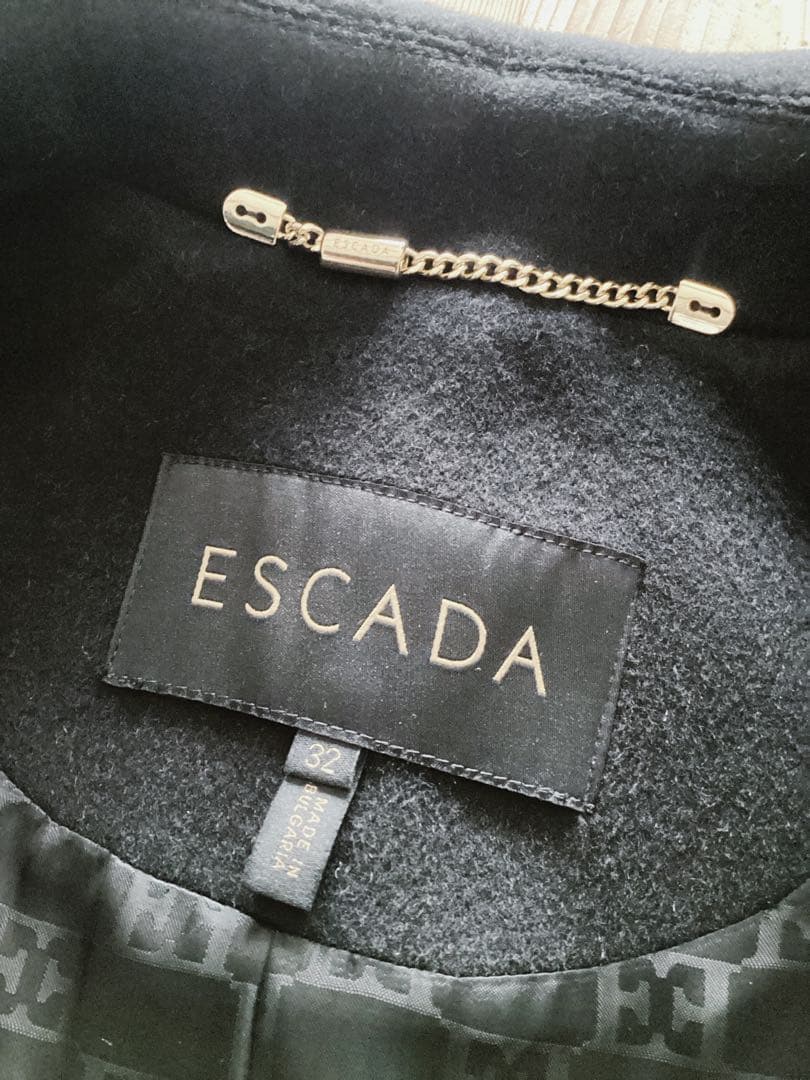訳あり未使用品【ESCADA】黒ジャケット ピーコート 32 定価272800円