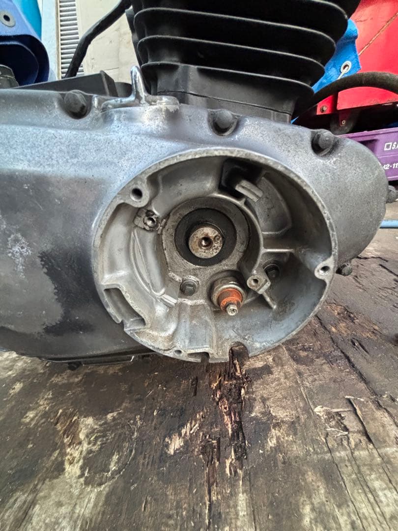 249cm³ エンジン バイクパーツ SUZUKI GS25X