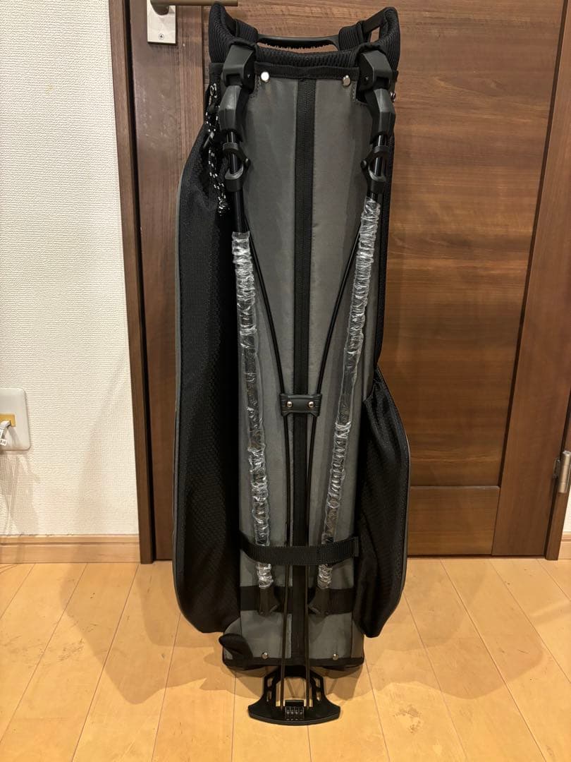 しまちゃん　アンダーアーマー　ゴルフバック