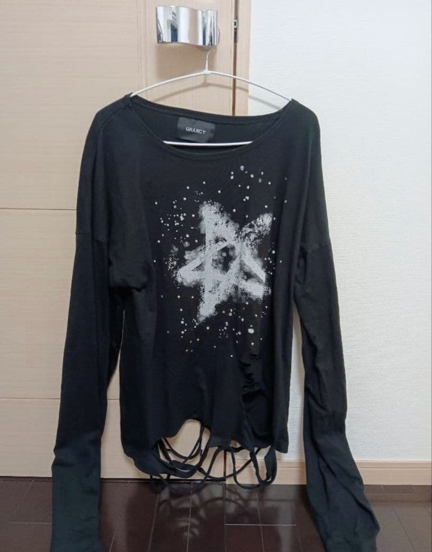 【GRANCY】ラインストーンデザイン グラフィックダメージ ロンT
