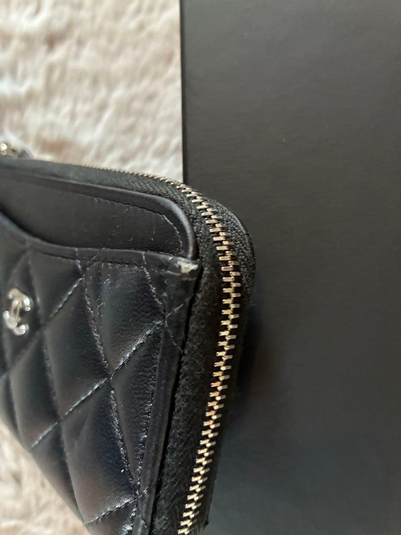 CHANEL ブラック ミニ財布 キルティング