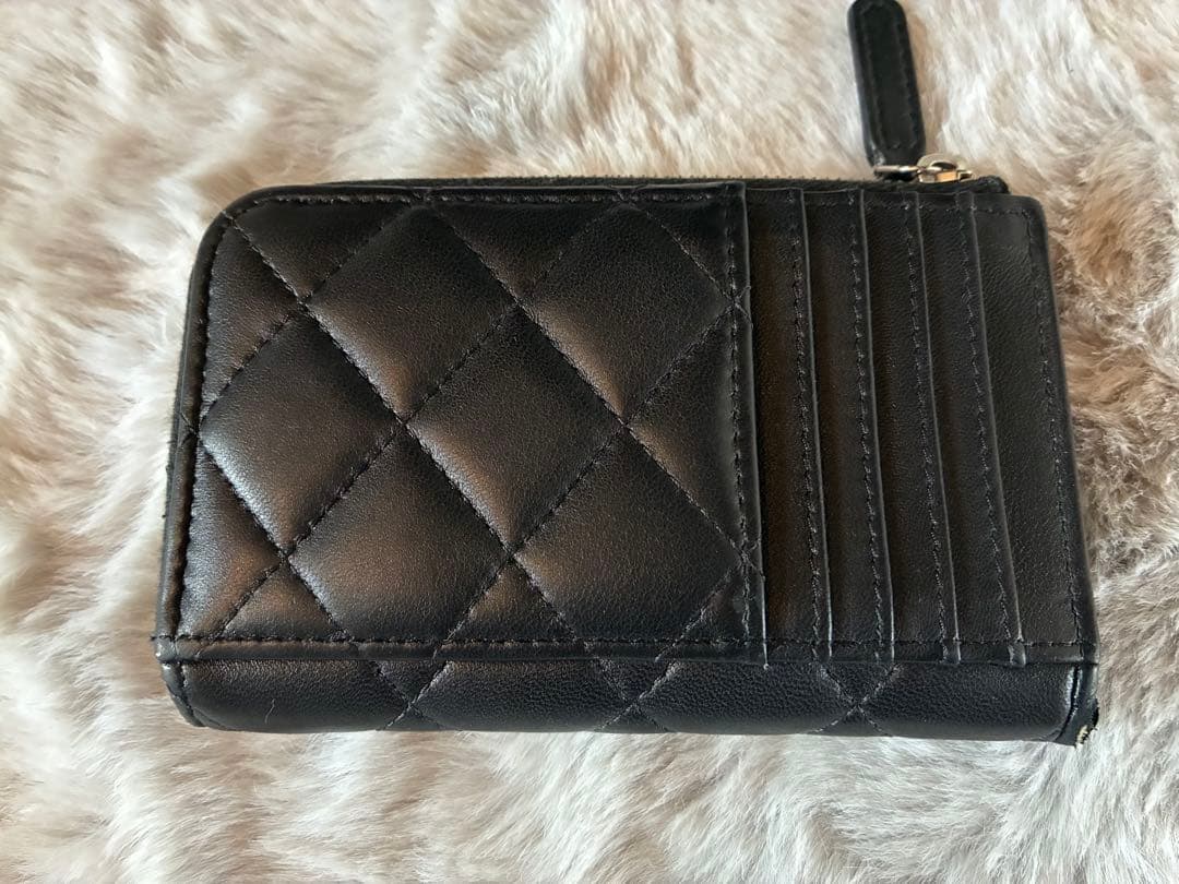 CHANEL ブラック ミニ財布 キルティング
