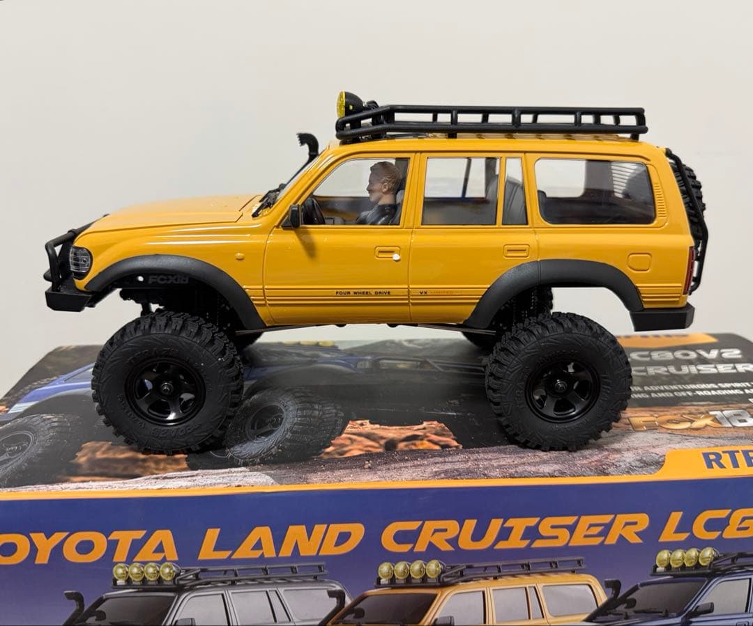 FMS FCX18 トヨタ ランドクルーザー LC80 RTR イエロー