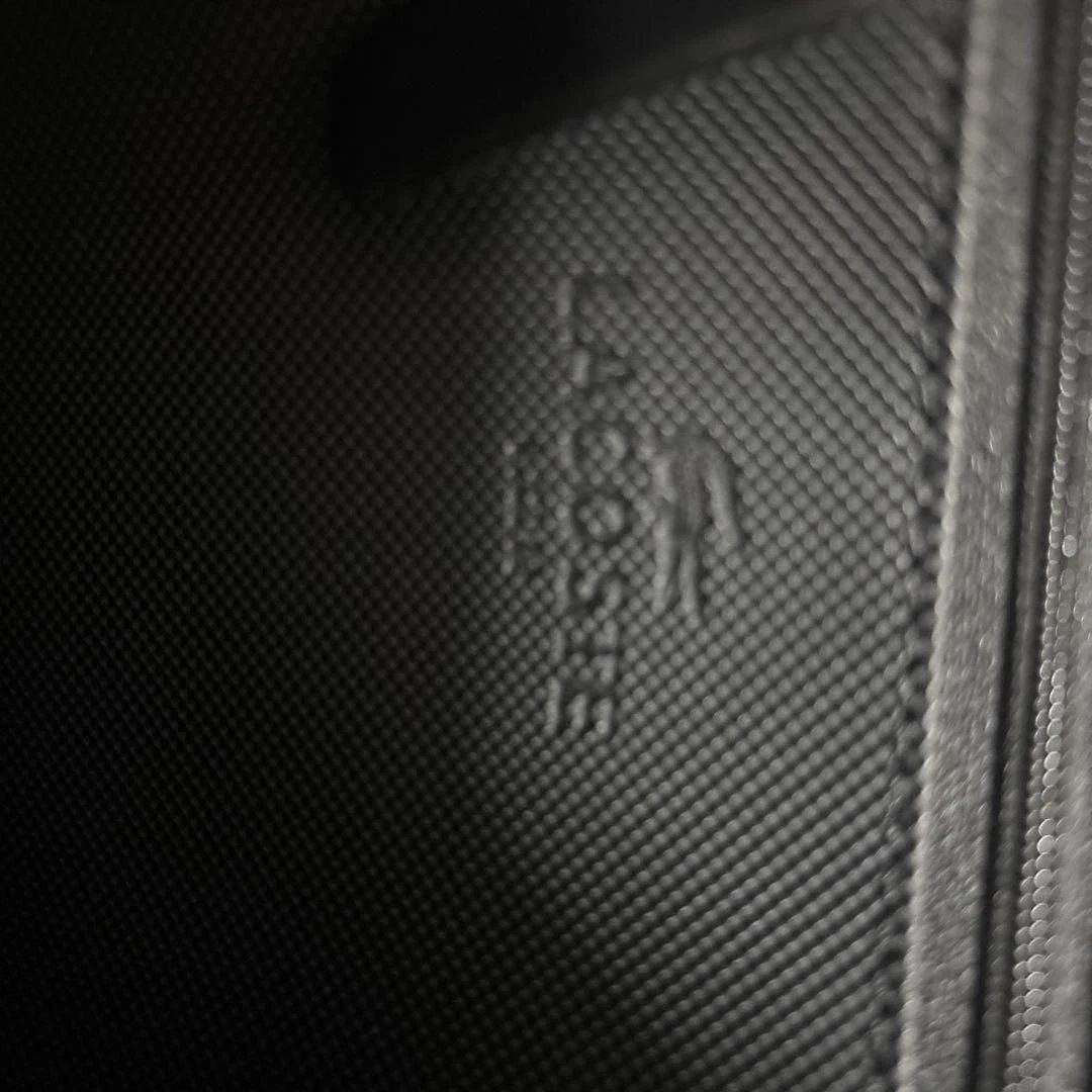 LACOSTE ブラック ショルダーバッグ