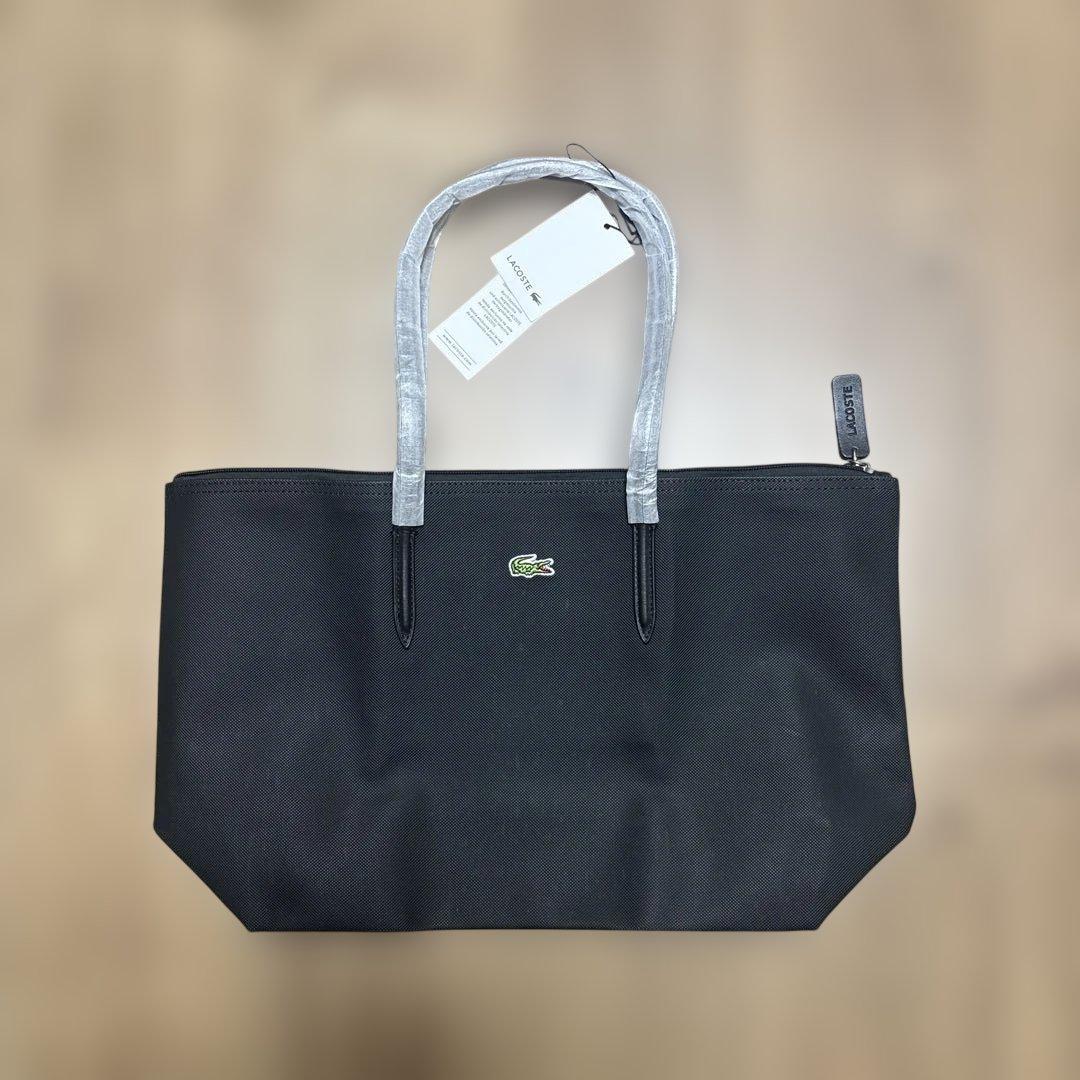 LACOSTE ブラック ショルダーバッグ