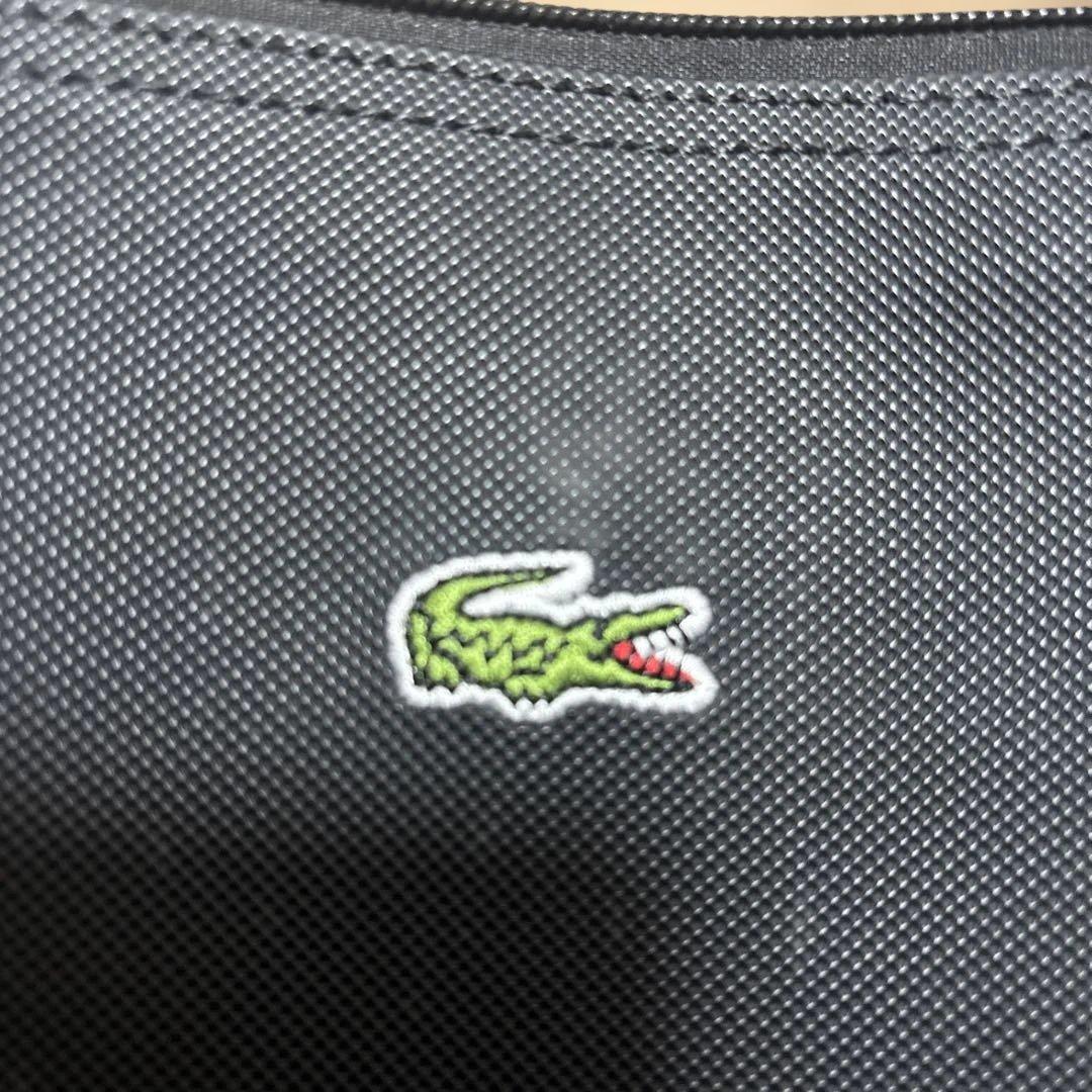 LACOSTE ブラック ショルダーバッグ