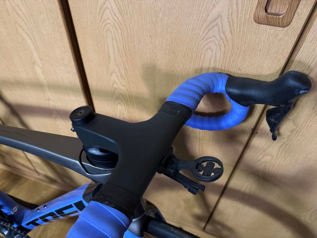 TREK EMONDA SLR7 Ultegra di2 12速