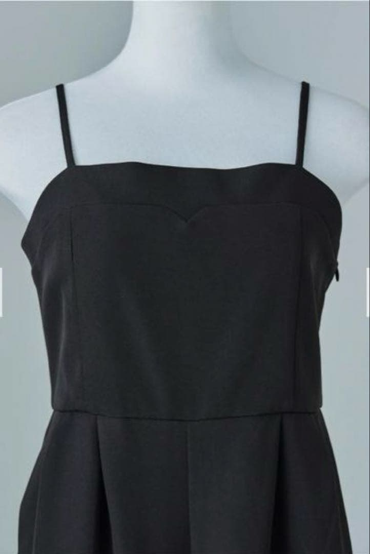 フリル付きベージュワイドレッグオールインワン