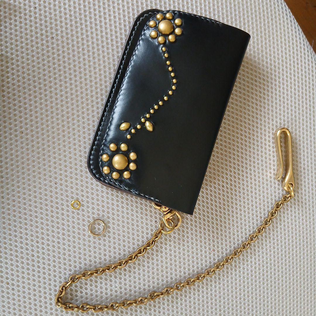 Hoween クロムエクセルレザー 茶芯トラッカーウォレット 真鍮スタッズ