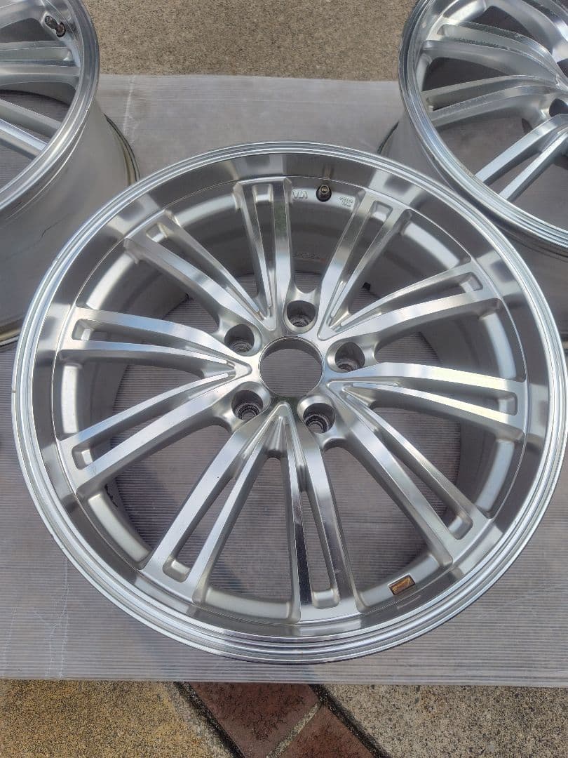 18インチ　ホイール　レオニス　ウェッズ　Weds　4本のうち２本　1／2