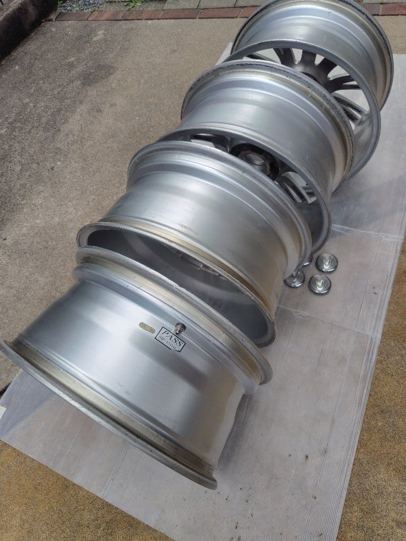 18インチ　ホイール　レオニス　ウェッズ　Weds　4本のうち２本　1／2