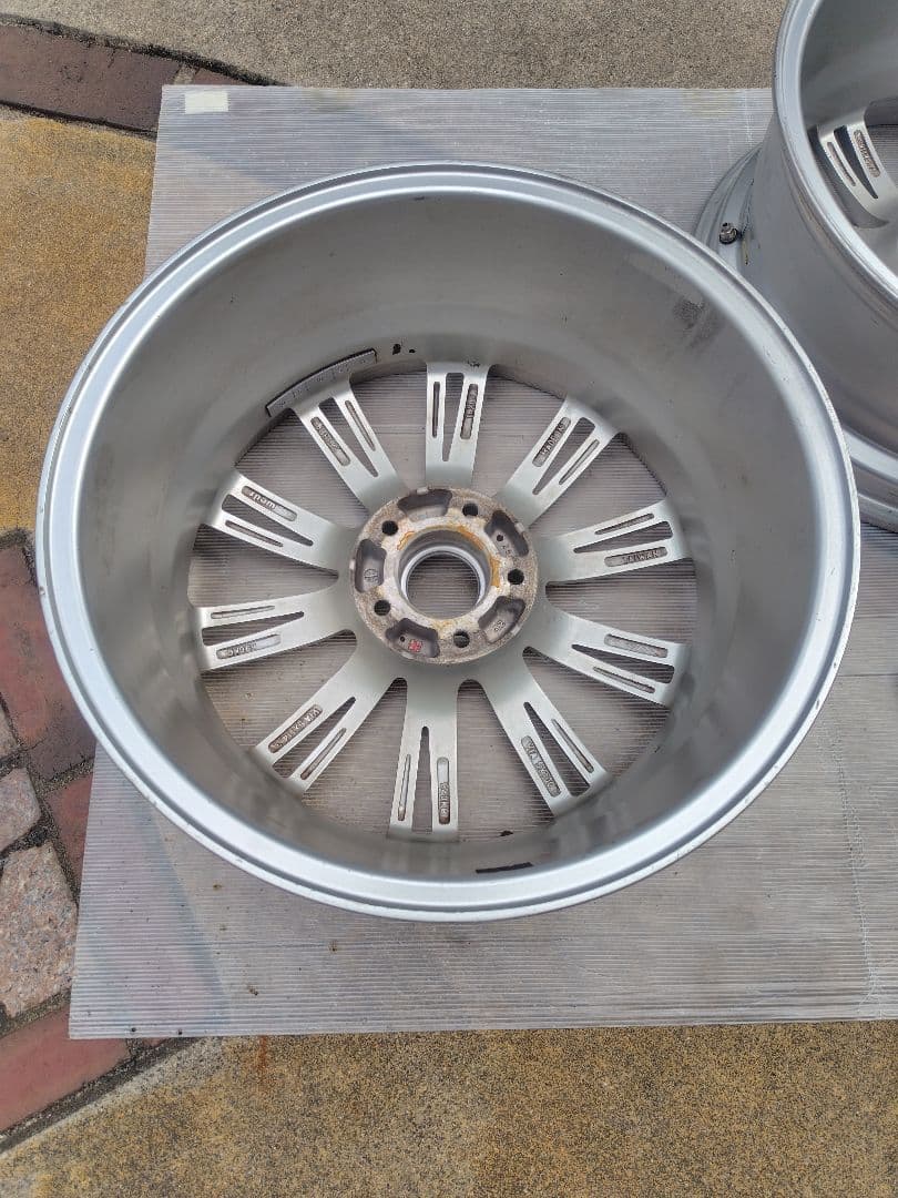 18インチ　ホイール　レオニス　ウェッズ　Weds　4本のうち２本　1／2