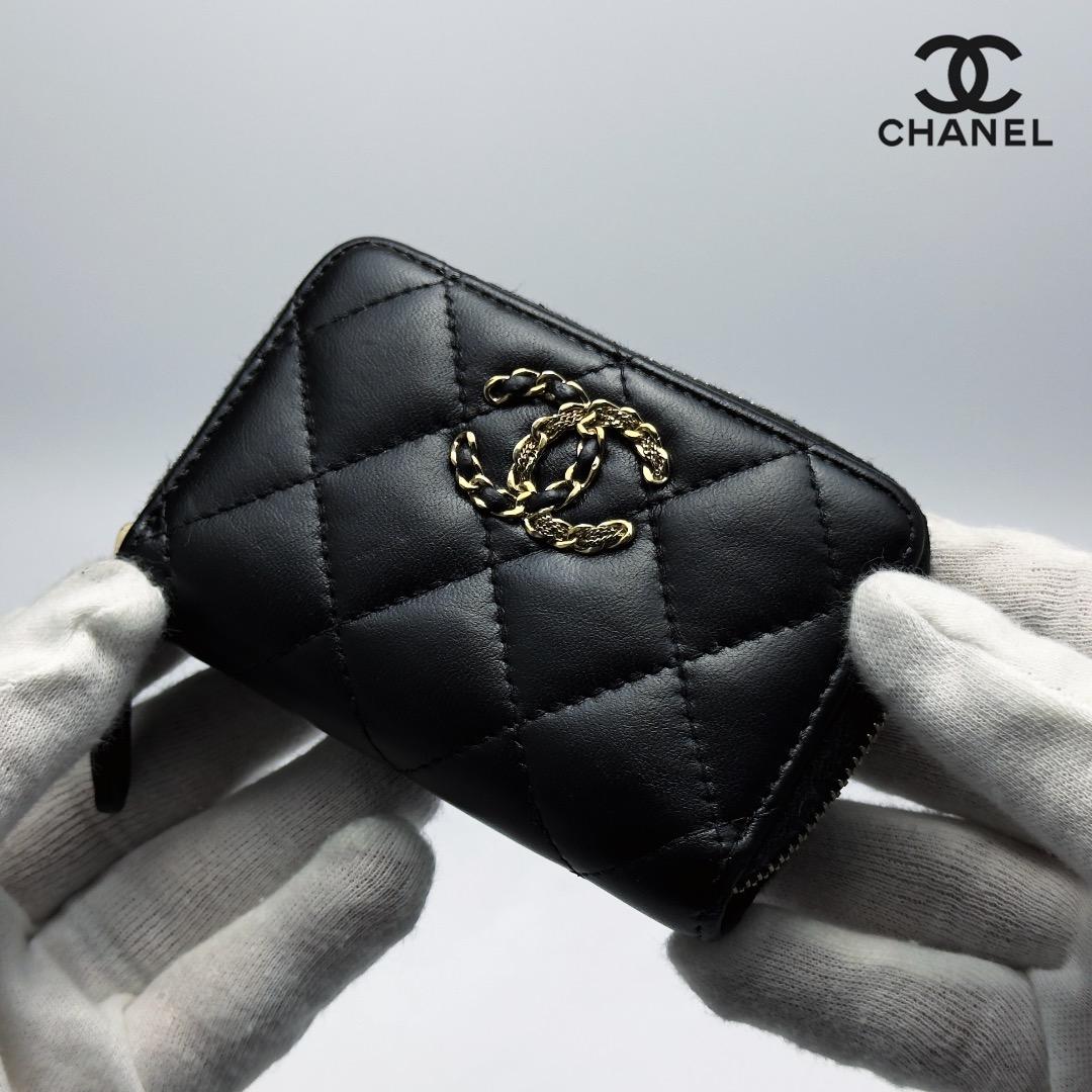 正規品　限定　CHANEL19 CCマーク　ココマーク　ジップパース