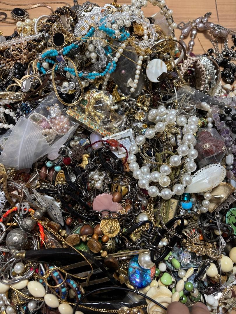 アクセサリー 約12kg まとめ売り　ジャンク品