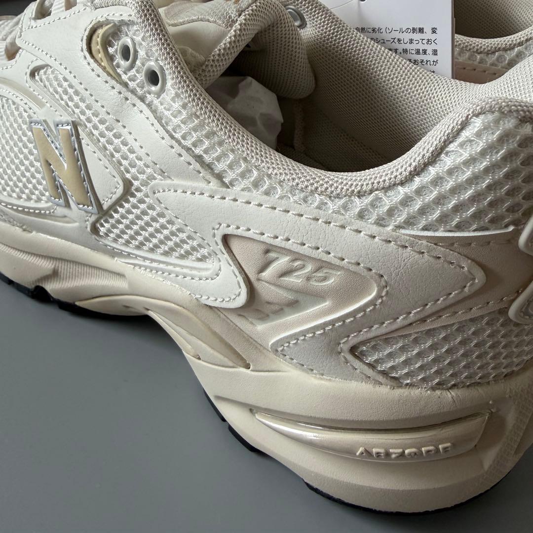 【新品未使用】 ニューバランス スニーカー ML725 クリーム 26.0cm