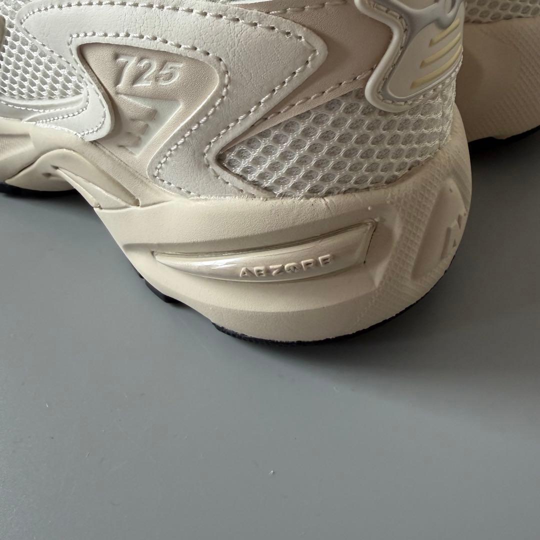 【新品未使用】 ニューバランス スニーカー ML725 クリーム 26.0cm