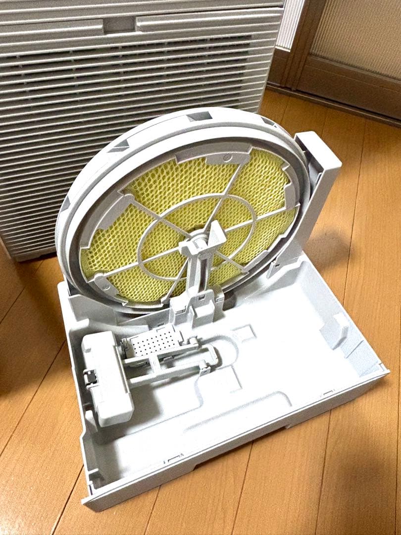 DAIKIN ダイキン ストリーマ加湿空気清浄機 MCK70ZY-W