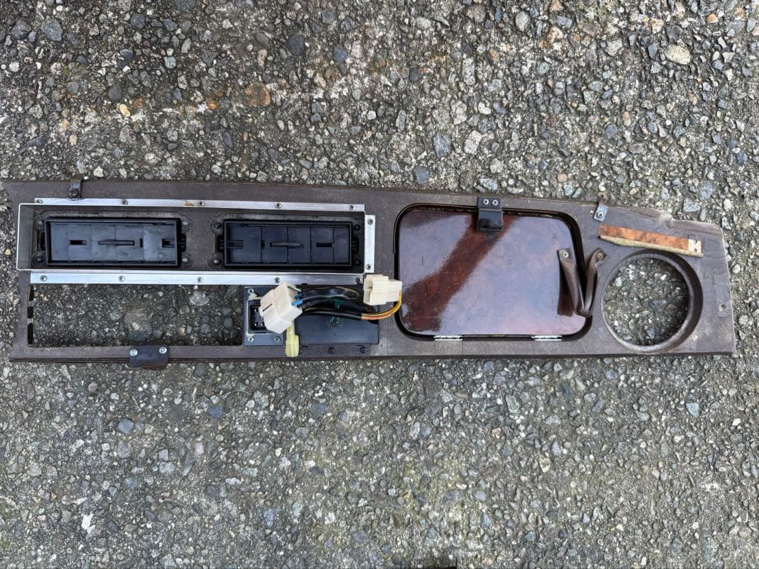 ローバーミニ ウッドパネル、キャブクーパー外し