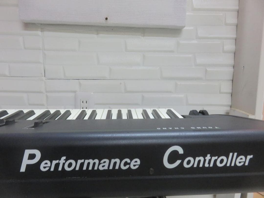 鍵盤楽器 Kurzweil PC88