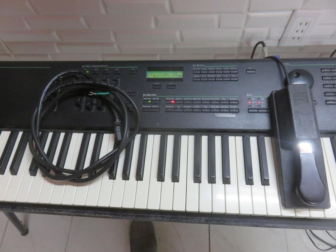 鍵盤楽器 Kurzweil PC88