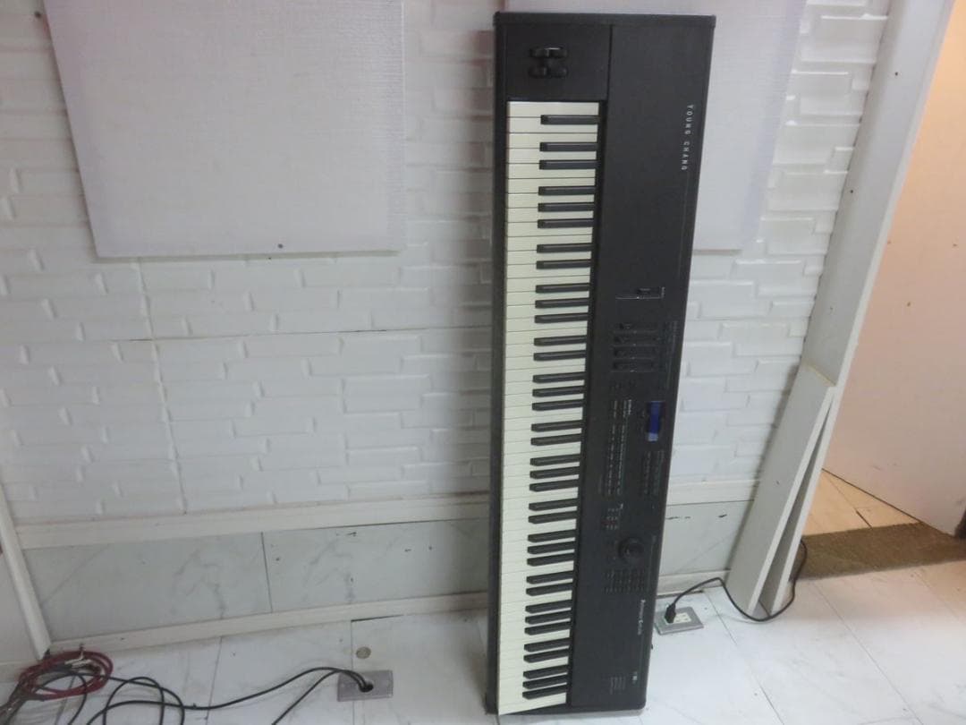 鍵盤楽器 Kurzweil PC88