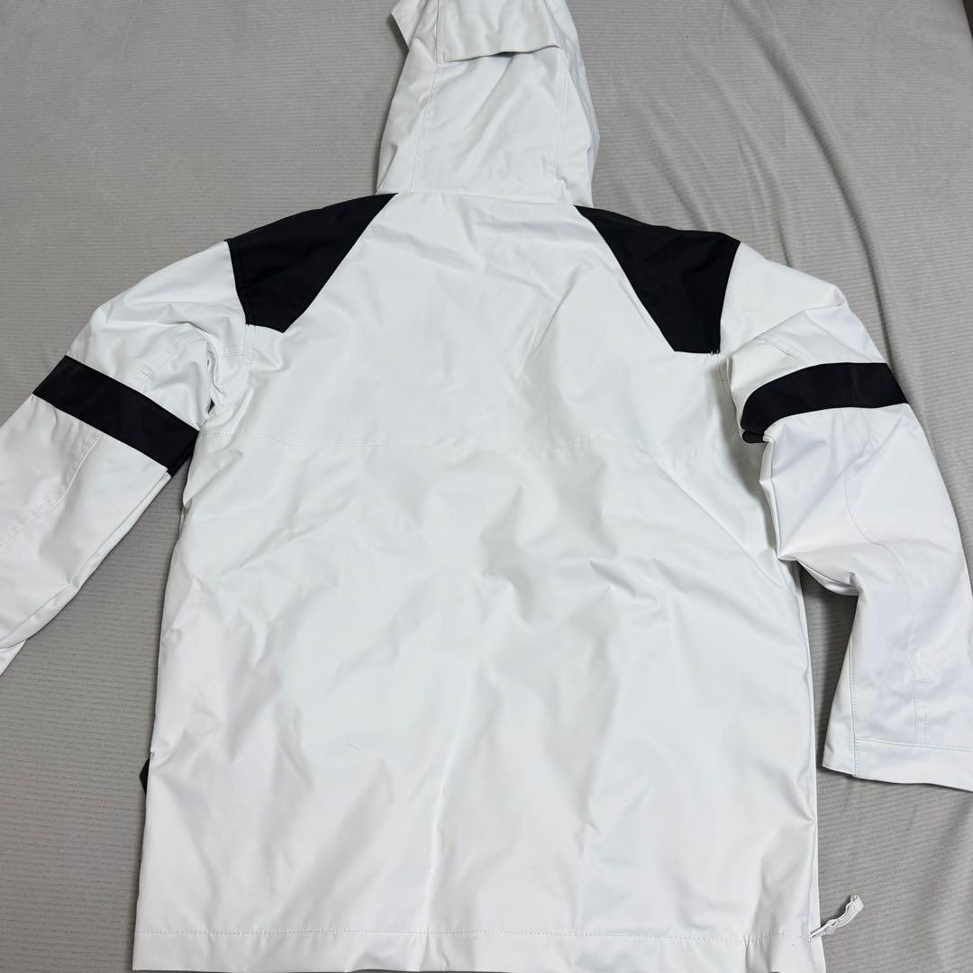 COMPLEW ホワイト　スノーボードウェア