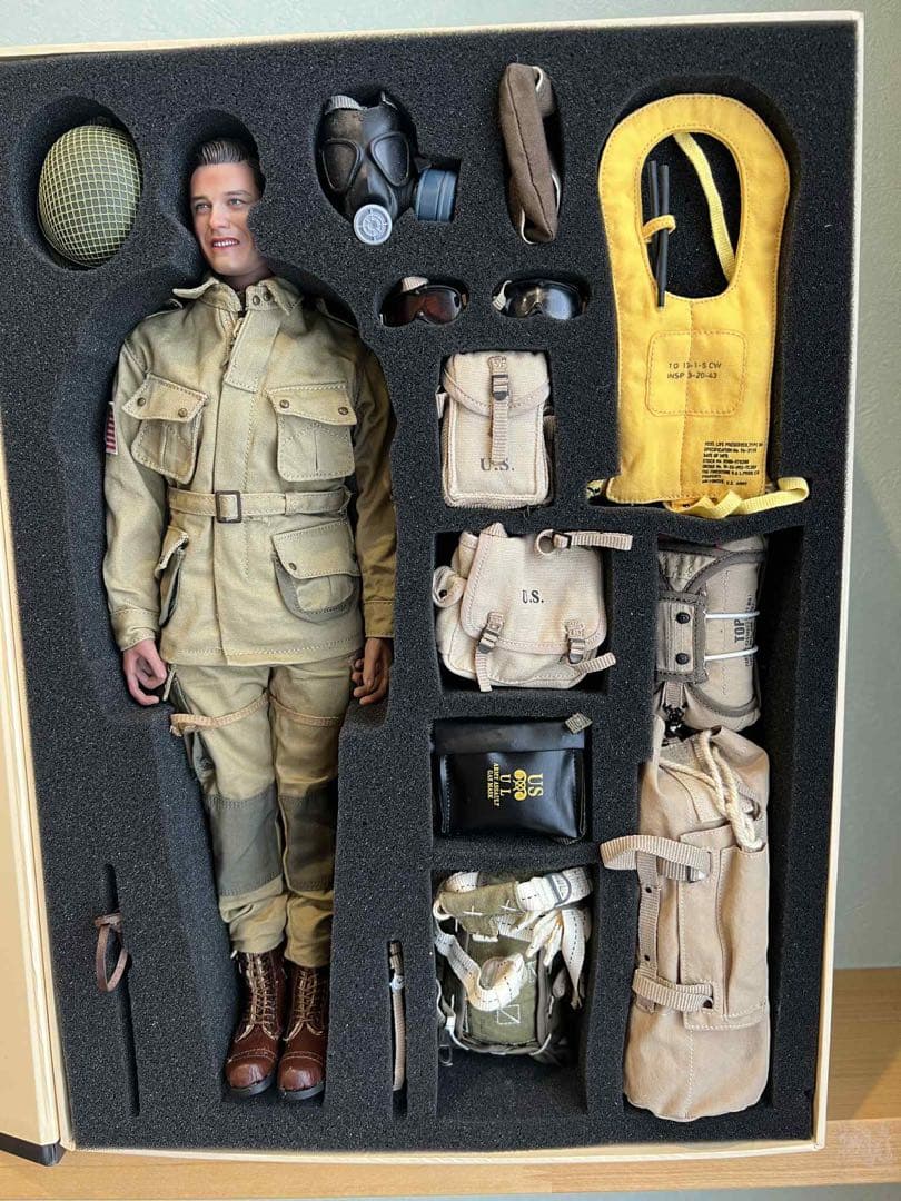 【値下げ】101st AIRBORNE 1/6 SS110