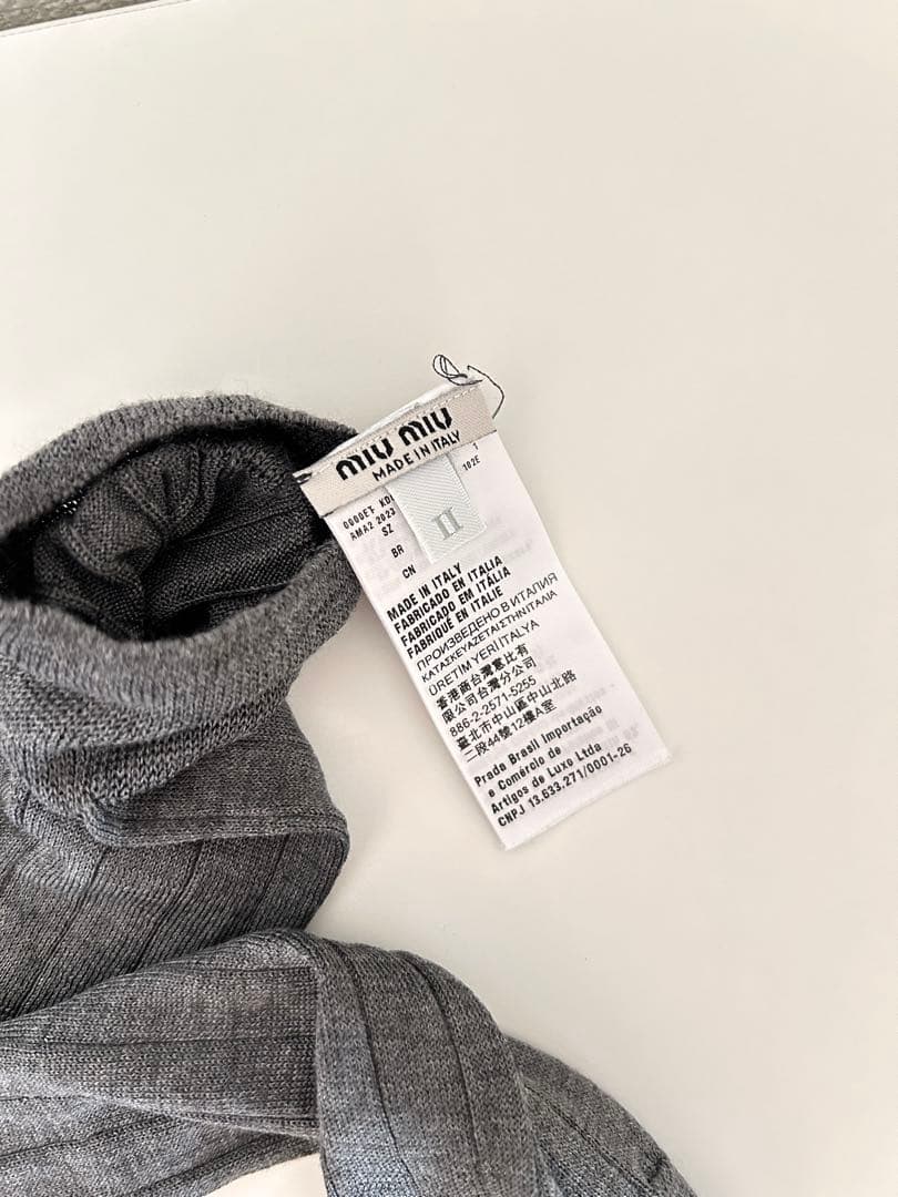 ほぼ新品 ミュウミュウ シルクソックス 25cm サイズ2