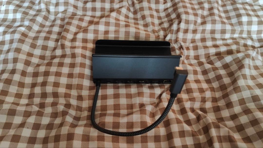 ROG Ally Z1 Extreme アクセサリー付き