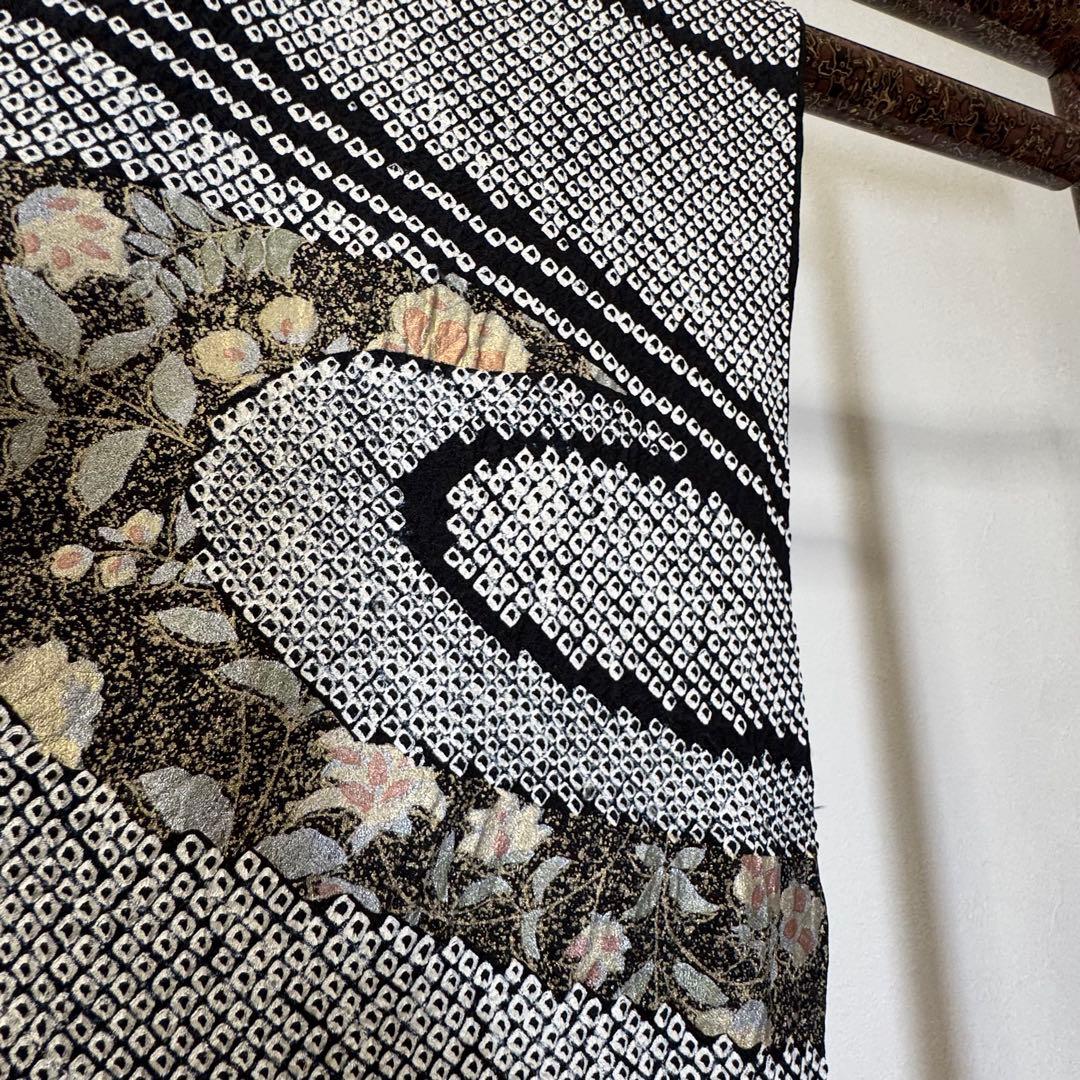 超美品　正絹　袷　訪問着　着物　黒　金　総絞り　刺繍　161裄65 花柄　川