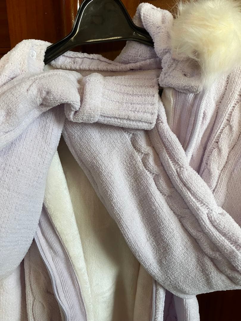 未使用　メゾピアノジュニア　フード付きパーカー　薄〜いラベンダー160 L