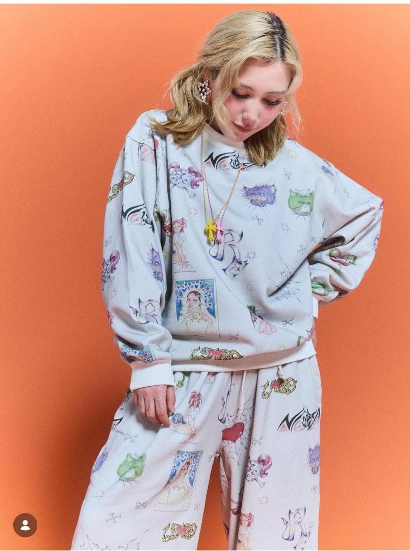 即完売品 仲里依紗 Re. アールイードット 手書きスウェットパンツ ホワイト