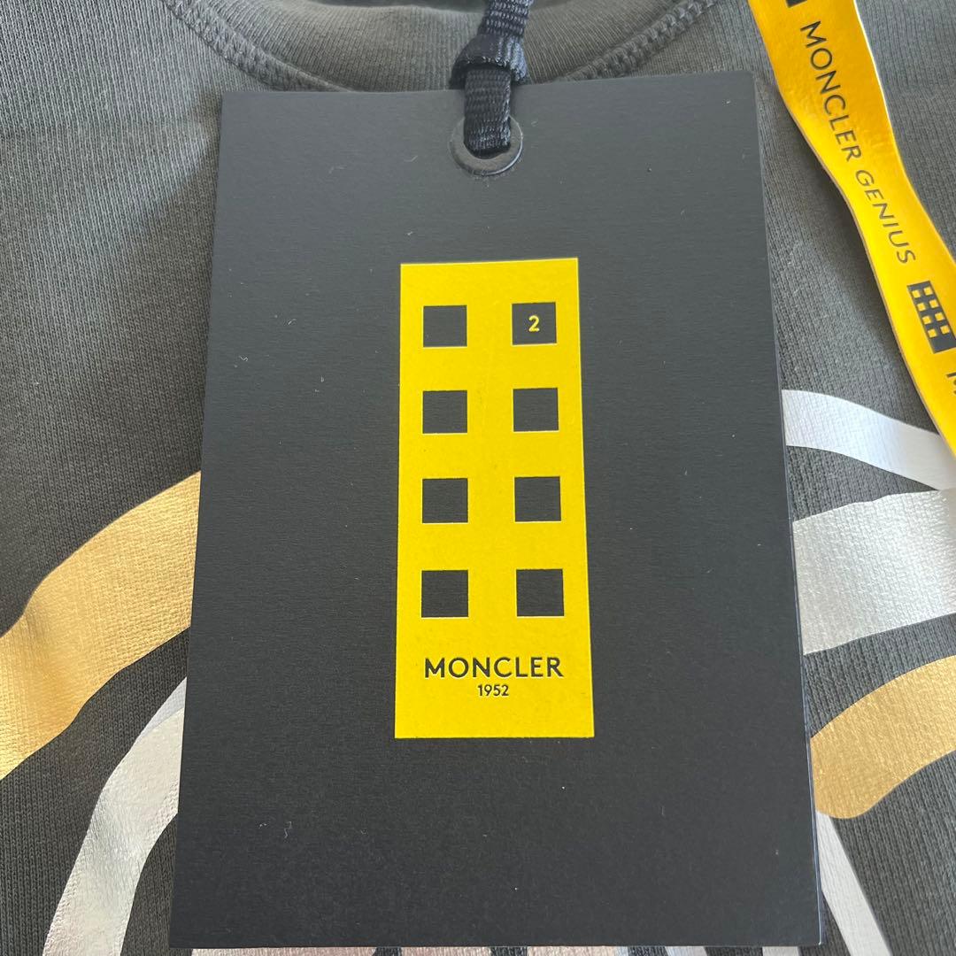 〈新品タグ付き〉モンクレール ジーニアス フ アニーフェイス トレーナー グレー