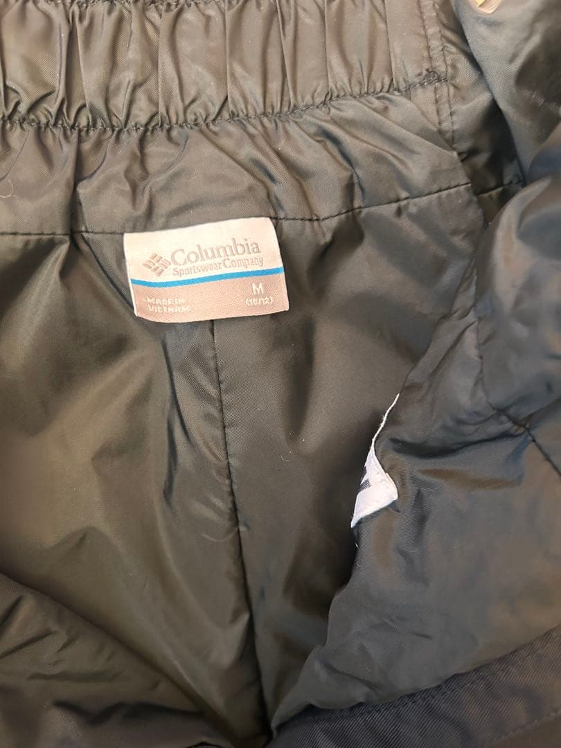 コロンビア Columbia キッズ　スキーウェア　上下Mサイズ　140cm