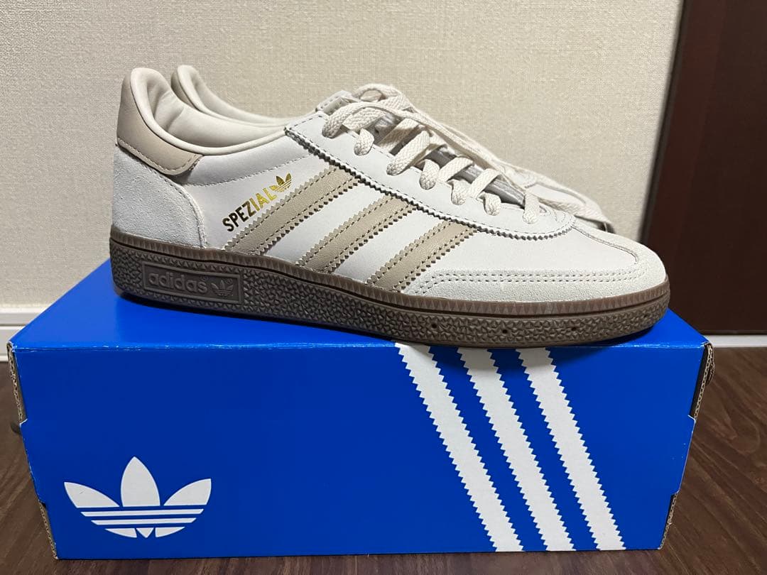 アディダス　グリーンレーベル　スペツィアル 24 ベージュ　ji2644