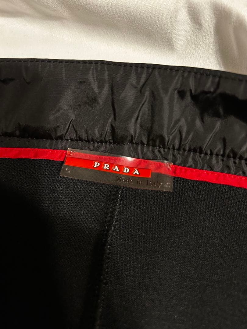 PRADA ジップ ナイロン フレアパンツ
