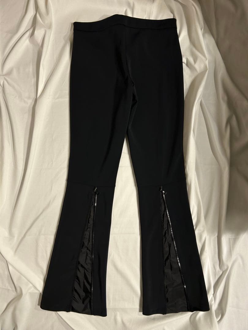 PRADA ジップ ナイロン フレアパンツ