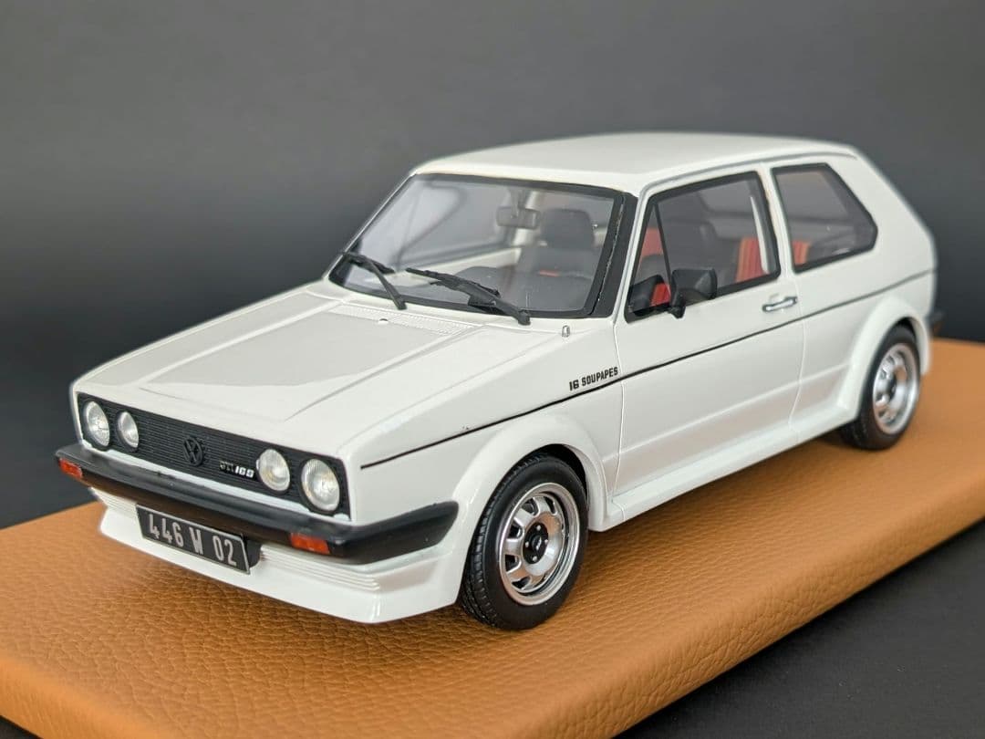 OttO 1/18 VW ゴルフ GTI 16S エッティンガー【補修箇所あり】