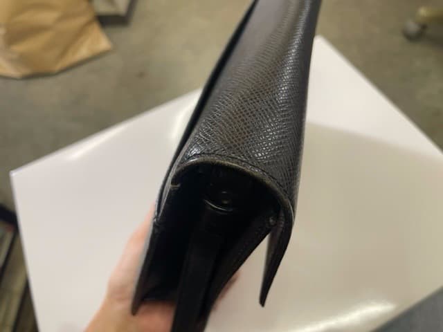 ルイヴィトン タイガ セレンガ クラッチバッグ ブラック