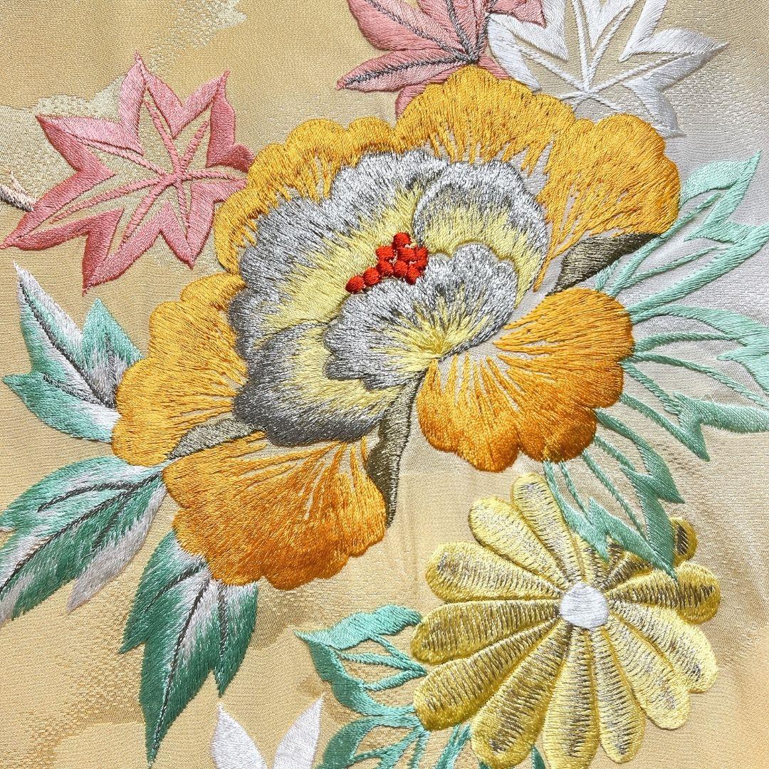 セミアンティーク　金駒刺繍　刺繍　牡丹　菊花　霞地紋　振袖　着物　094w p