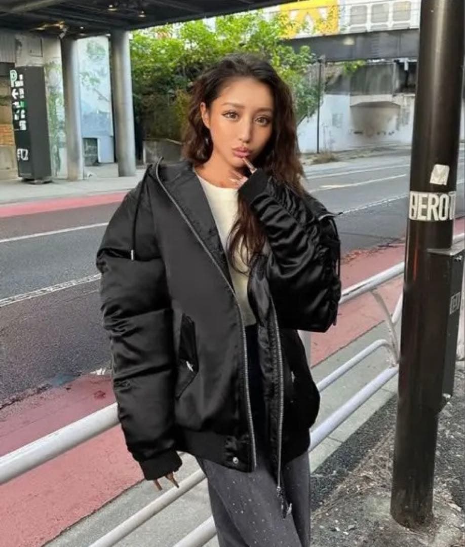 Rady 新品未使用　サテン ＭＡ-1 アウター　S