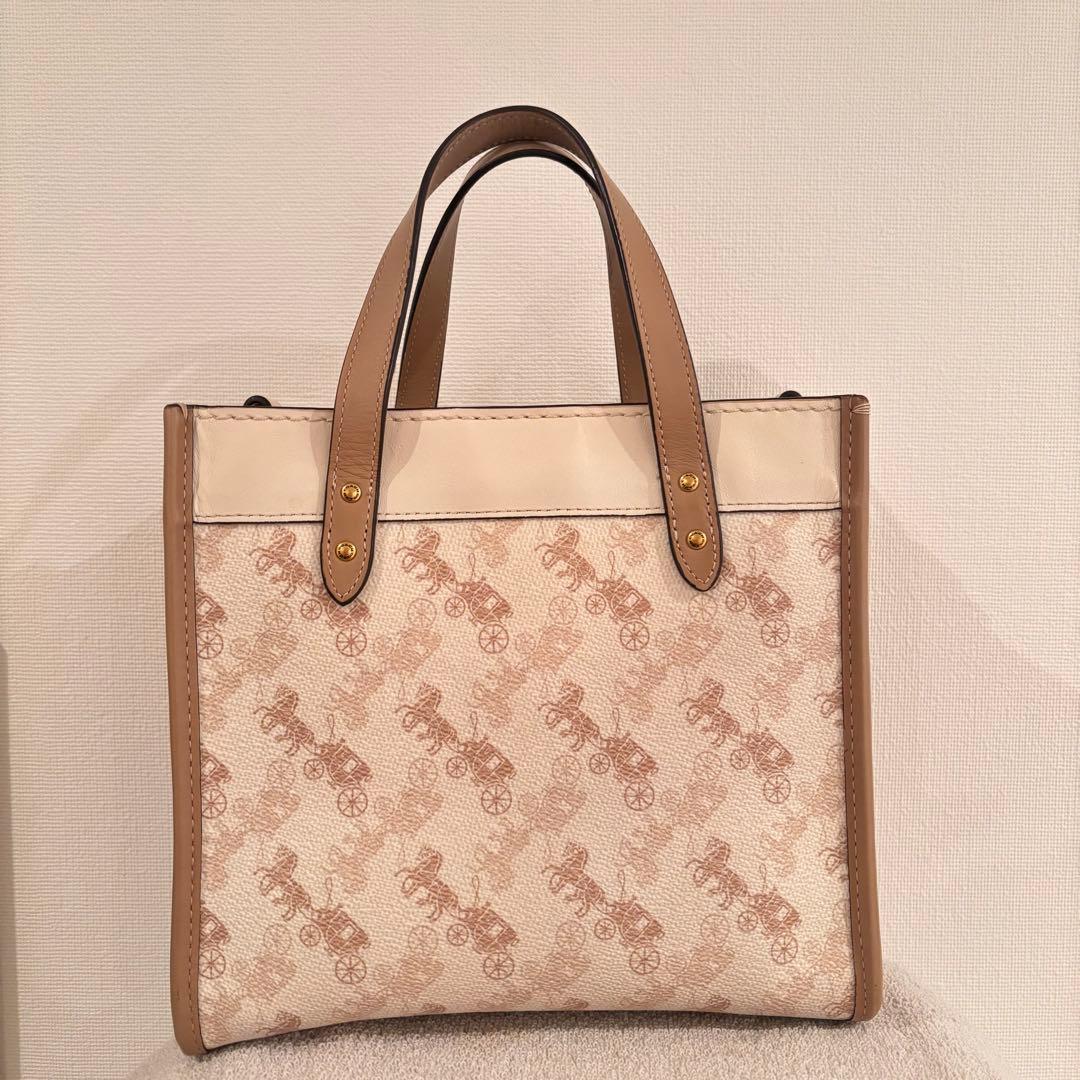 COACH　フィールドトートウィズホースアンドキャリッジプリン